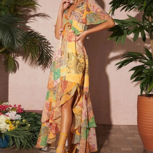 SHEIN Dresses & Skirts - Paisley Print Chiffon Dress